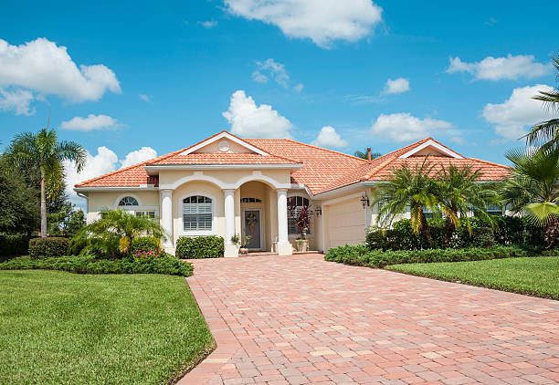 Best Residential Driveway Paver Services  in Forest Lake, IL